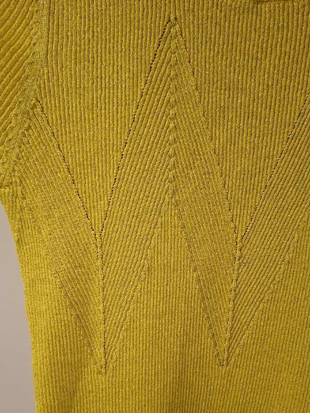 Veeko Yellow Short-sleeve Glitter Knit Top with Chevron Detail (Size S) - Picture 3 of 5